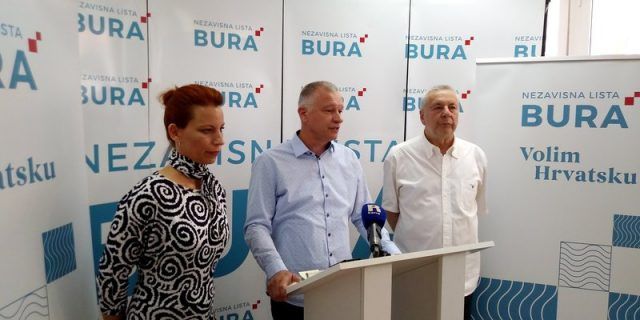 233075_03d2bb6b3bb0a5f04dba