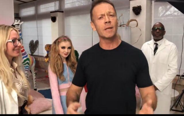 101contentuploads20220120220121rocco-siffredi