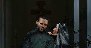 pexels mikhail nilov 8718051