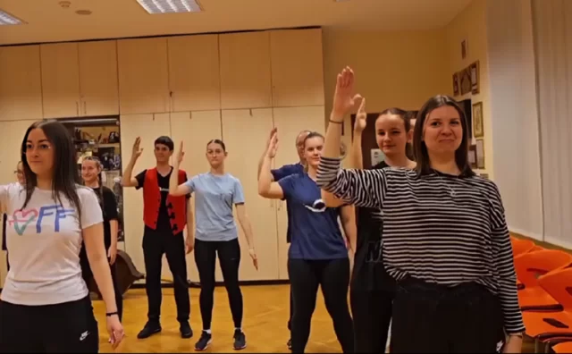 06dbe52d ffa9 4937 841d c931f9eefbbe