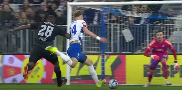 ade51444 52b8 477e a4fa d072aa623db9