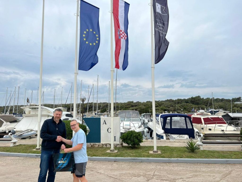 5634d0fa 4df2 46fb b840 60603df7d56b