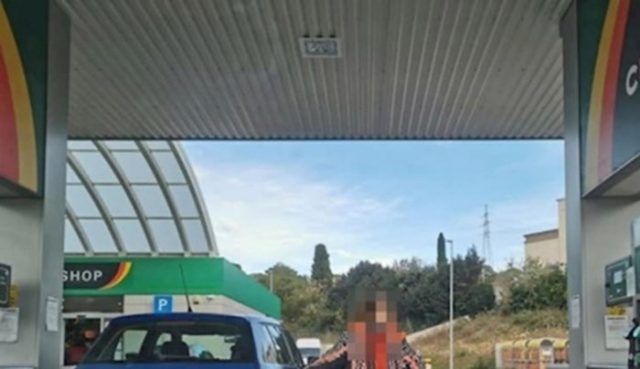 3af46b6f 1ccd 45e5 9119 a7e26cb42a49