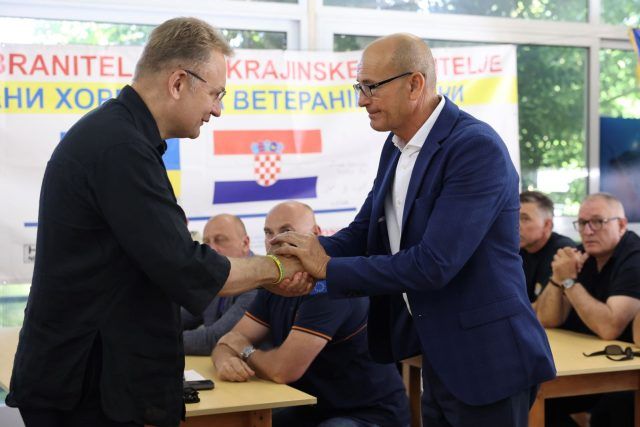 3a Gradonačelnik Lavova, Andriy Sadovyi i grdaonačelnik Umaga, Vili Bassanese