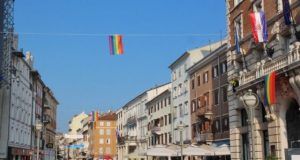 Zastava duginih boja 2 1 900x600 1 640x427