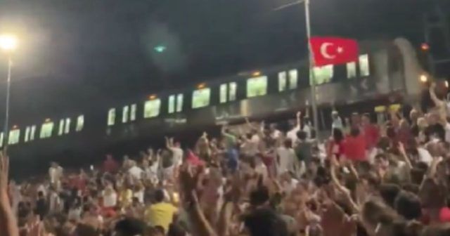 6d9fde5e 165f 42e9 9ca6 d130d8e9474d