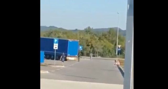 7895edf5 3b59 4323 887e 853c980a438b