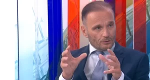 92330fbf c82b 4abb b6e2 a629efa89d47