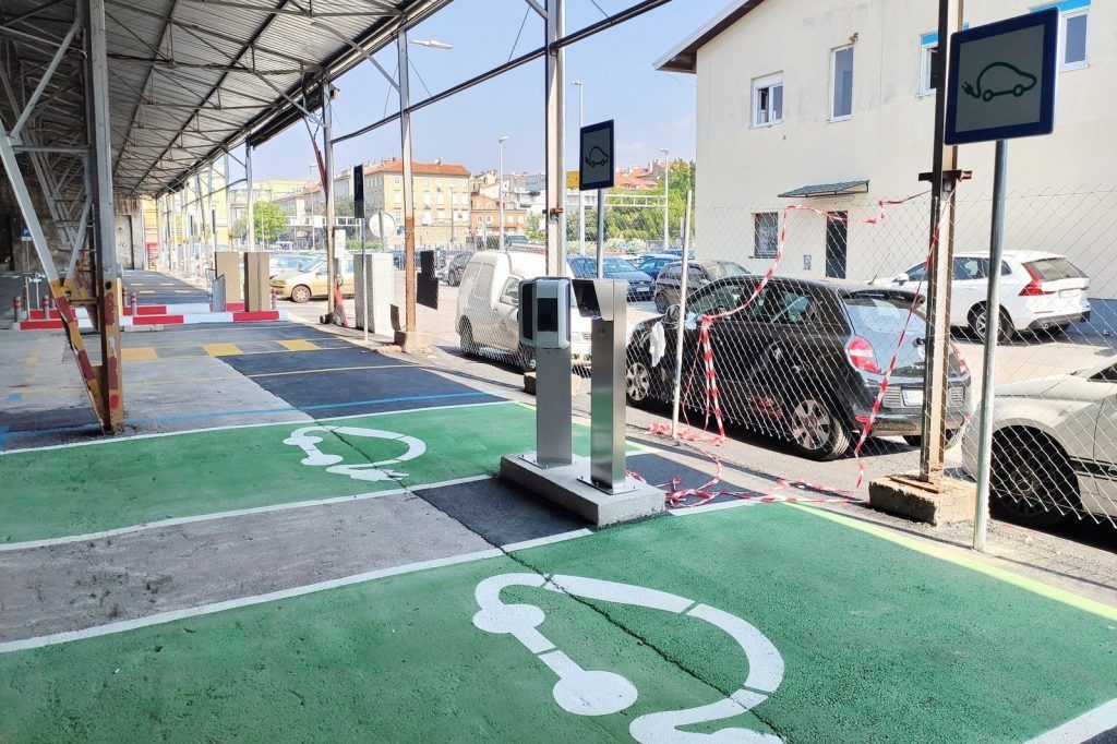 Srednja Delta parkiraliste kod Exportdrva 10