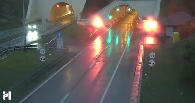 b3d1e250 c854 480b 854a 5a318df13a9d