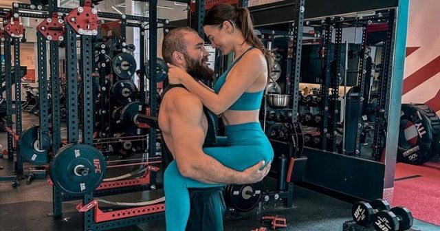 dae0c044 b041 4f97 8843 be1d5bf83ab2