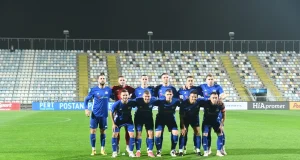 DSC 4855 (Custom).v1