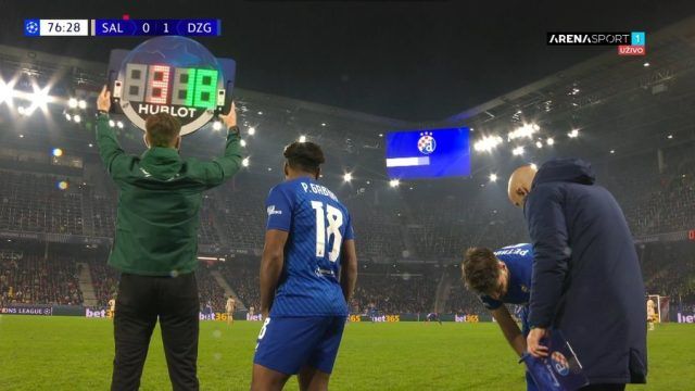 GamiDdBWgAEjAke (1) GamiDdBWgAEjAke (1)