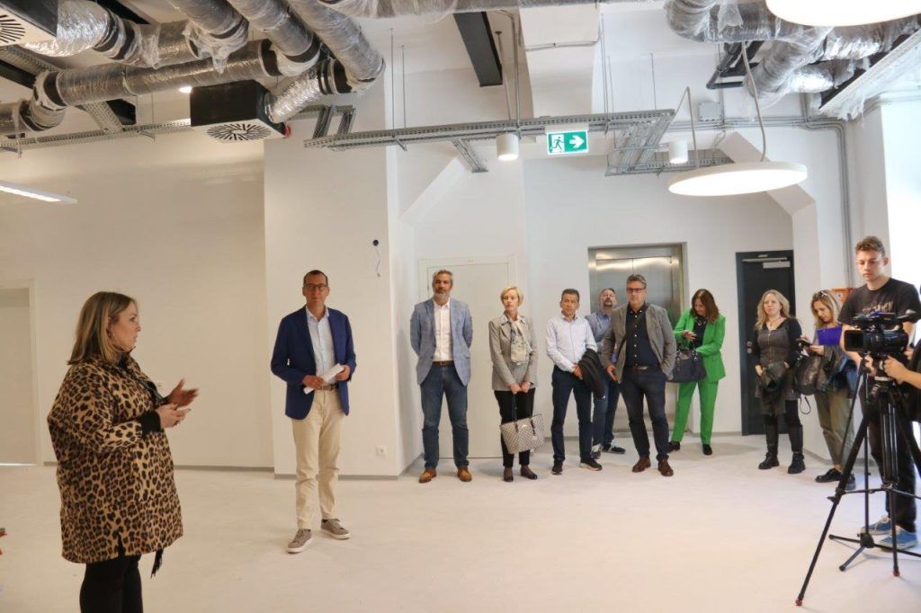 Obilazak zgrade Sinergane 3010 6