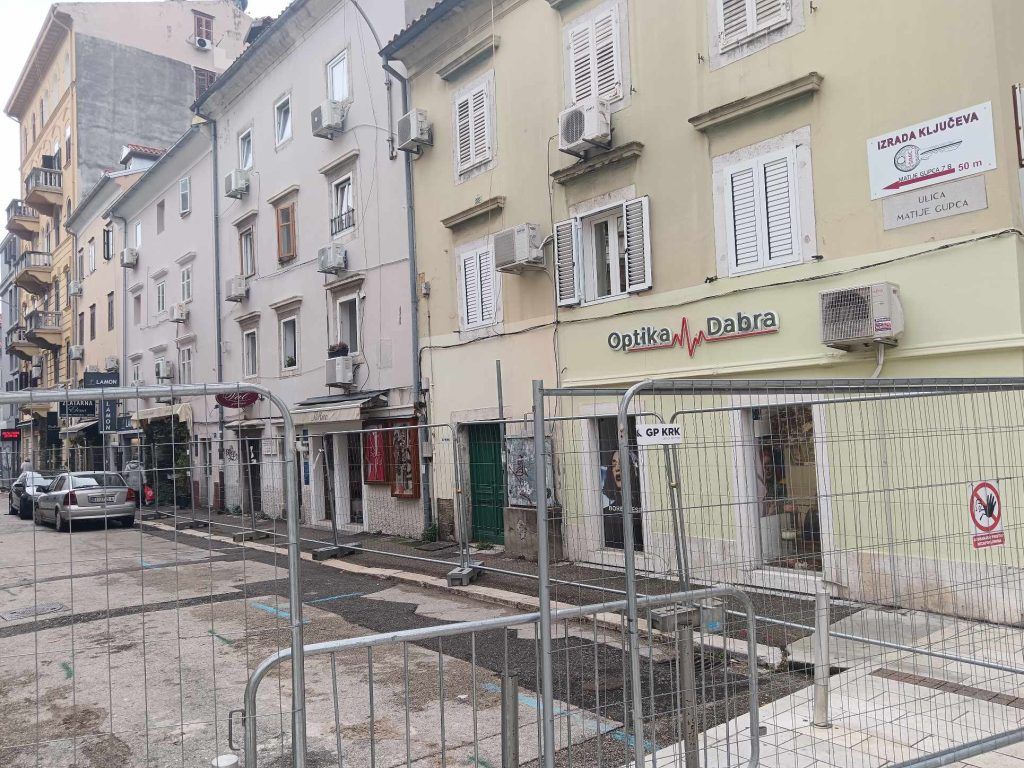 462577356 578716008003797 7875066414693450151 n