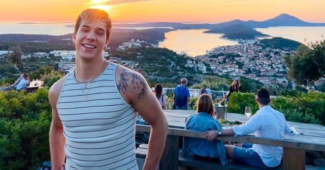 d08b51b4 4bc9 48e3 a9bc fc6a7d50a5a2