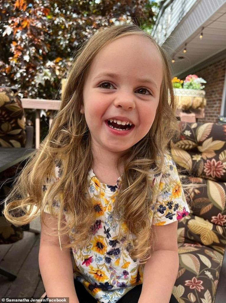 1543875 1729303600 19 womantakesfinalphotoofthreeyearoldgranddaughterjustsecondsbeforeshe ff