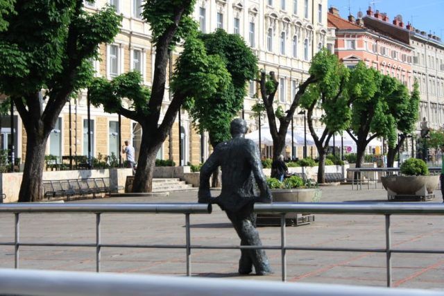 95e9bda6 7788 4e44 833e f1b41d2ada89