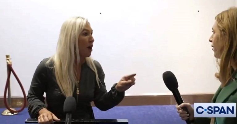 VIDEO: Američka zastupnica izvrijeđala novinarku zbog pitanja o Signalgateu