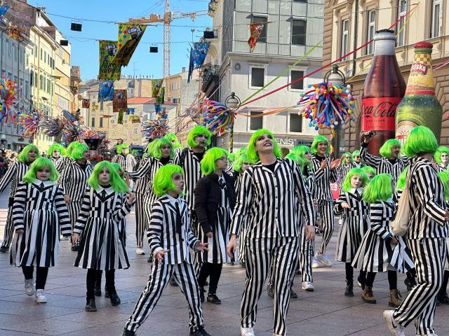 a621e699 7862 425b 872f 883cd8b25b59