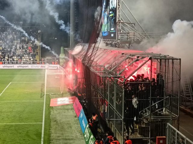 d8d5541d 4a01 4138 a289 65ce54cd984f