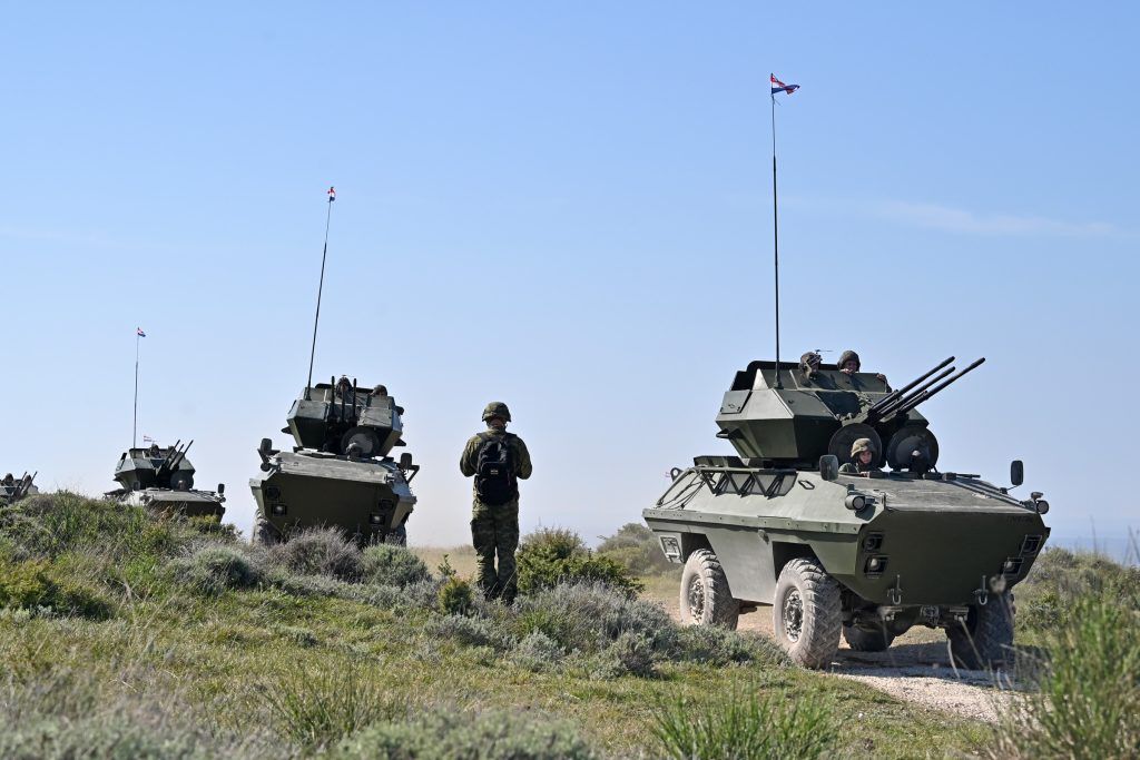 300 pripadnika hrvatske vojske i partnerskih oruanih snaga pokazalo profesionalizam na vjebi tit 25 54444942881 o