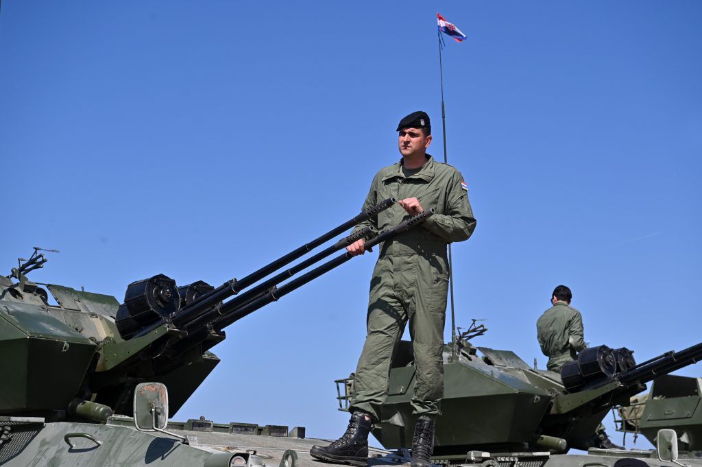 300 pripadnika hrvatske vojske i partnerskih oruanih snaga pokazalo profesionalizam na vjebi tit 25 54445180618 o