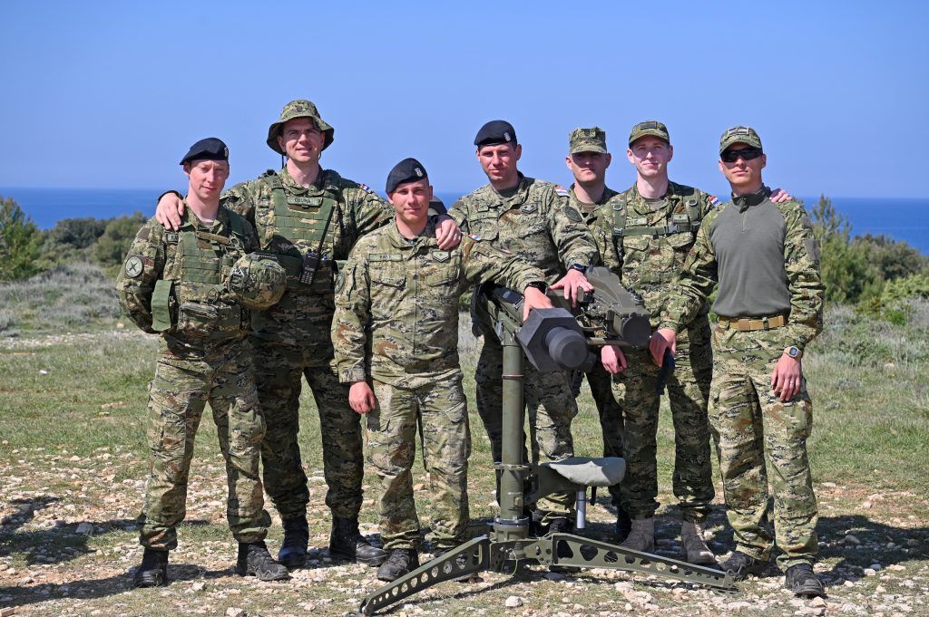 300 pripadnika hrvatske vojske i partnerskih oruanih snaga pokazalo profesionalizam na vjebi tit 25 54445308605 o