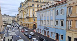 348c3df6 ef5a 49b7 b8c3 daf00b94fc44