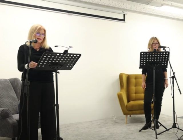 Laura Marchig (lijevo)