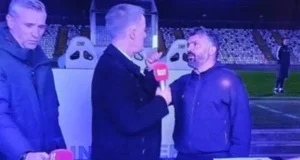 ezgif 8a628470e95d23.v1