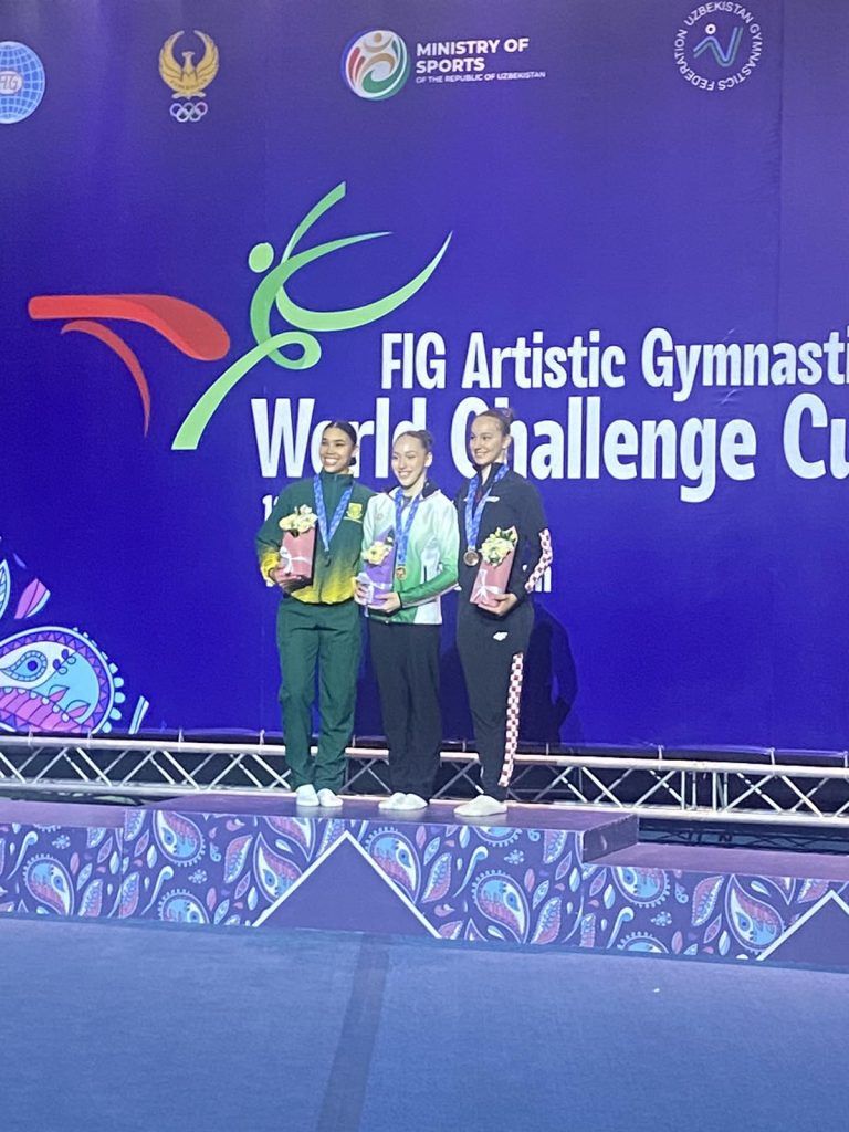 IMG 52dec8f7ee8a2a392db072911d65b7ea V