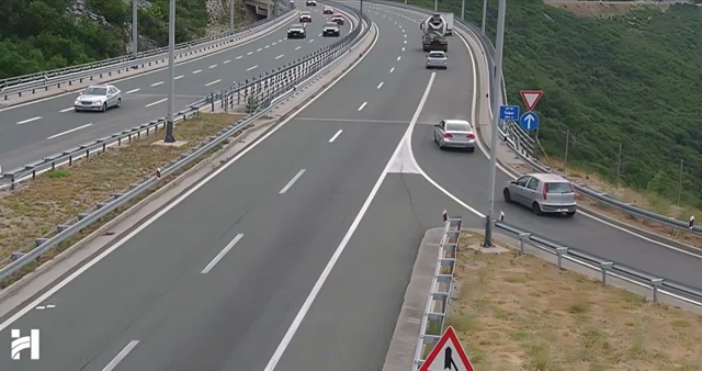 6ccc12a2 f721 40c7 8664 c80c2bee8401 6ccc12a2 f721 40c7 8664 c80c2bee8401