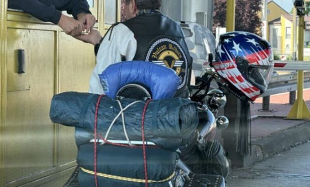 b13b499c 91e2 45f2 a396 c4cba63c3e04