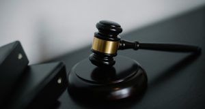 pexels sora shimazaki 5668473 (1)