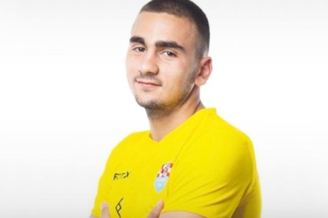 dfea510ac81c817a8fd17670826971a7 L