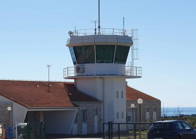 ezgif 7341d4264bf36d