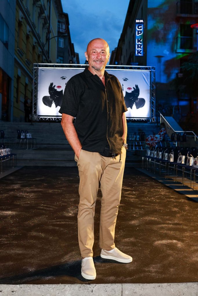 glumac Dražen Mikulić