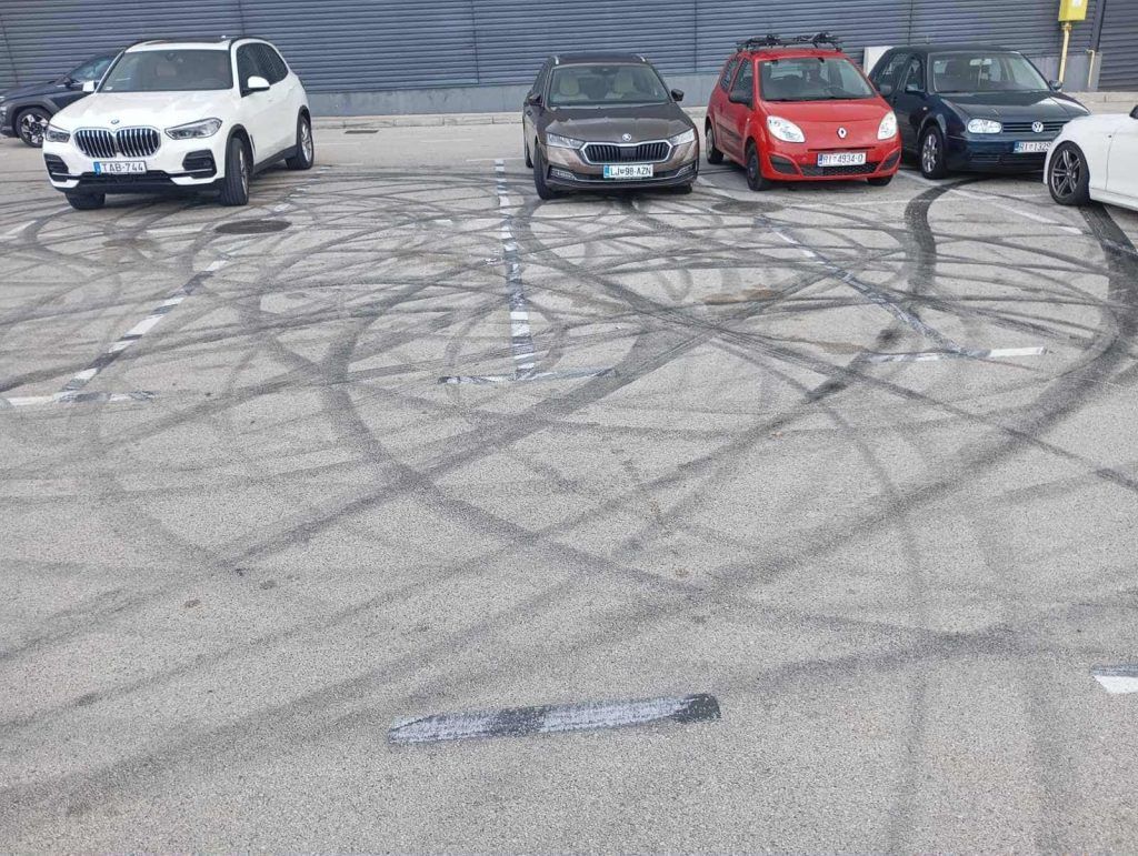 006f698e a0f3 4b7d a341 b633bc979fee