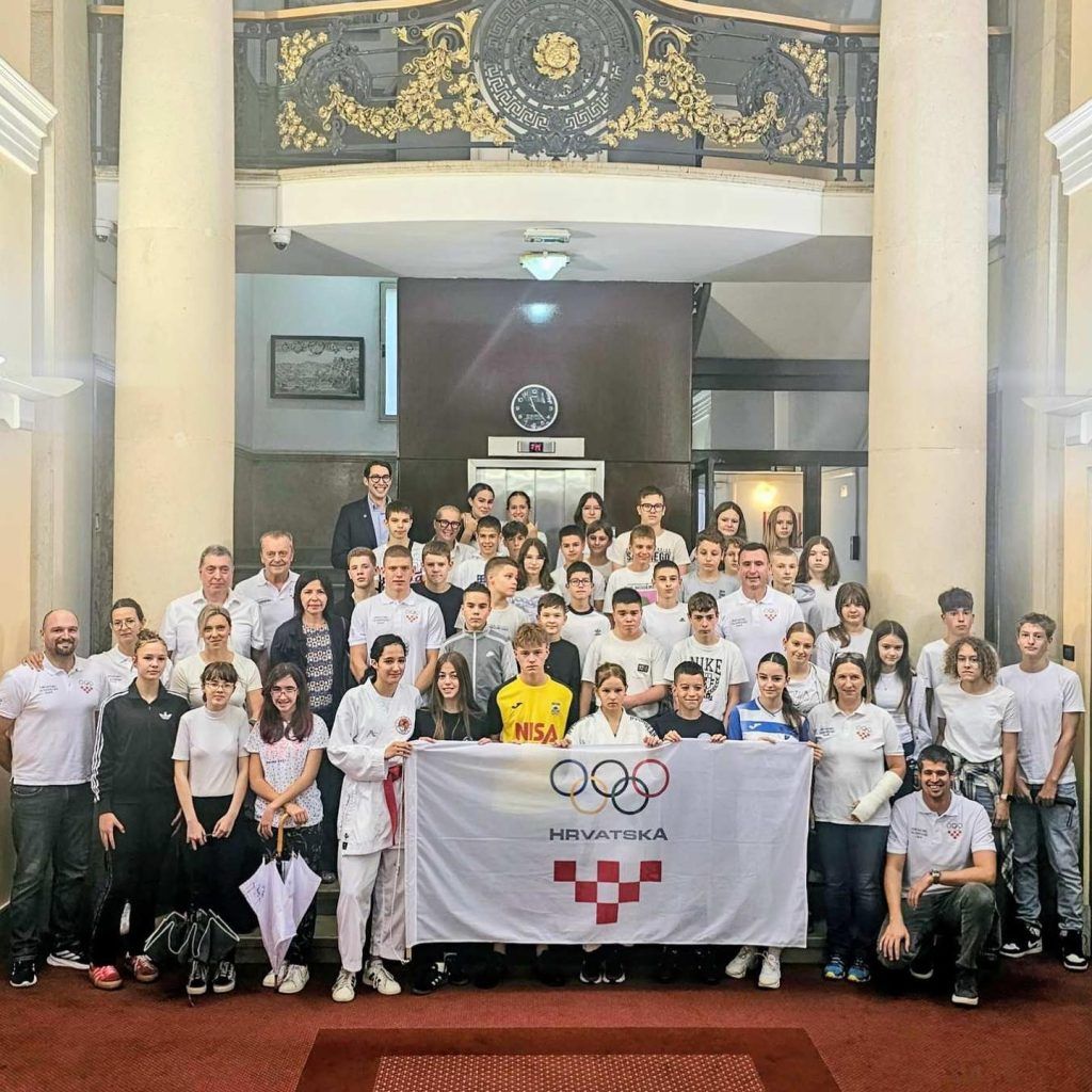 542494270 17873767707421354 2203626569750070998 n