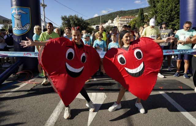 555869842 18481544650075075 1037833062158231764 n