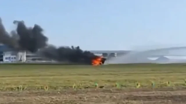 H 4d1196bd e8e3 4ff8 ada7 459274f1b6cf 760