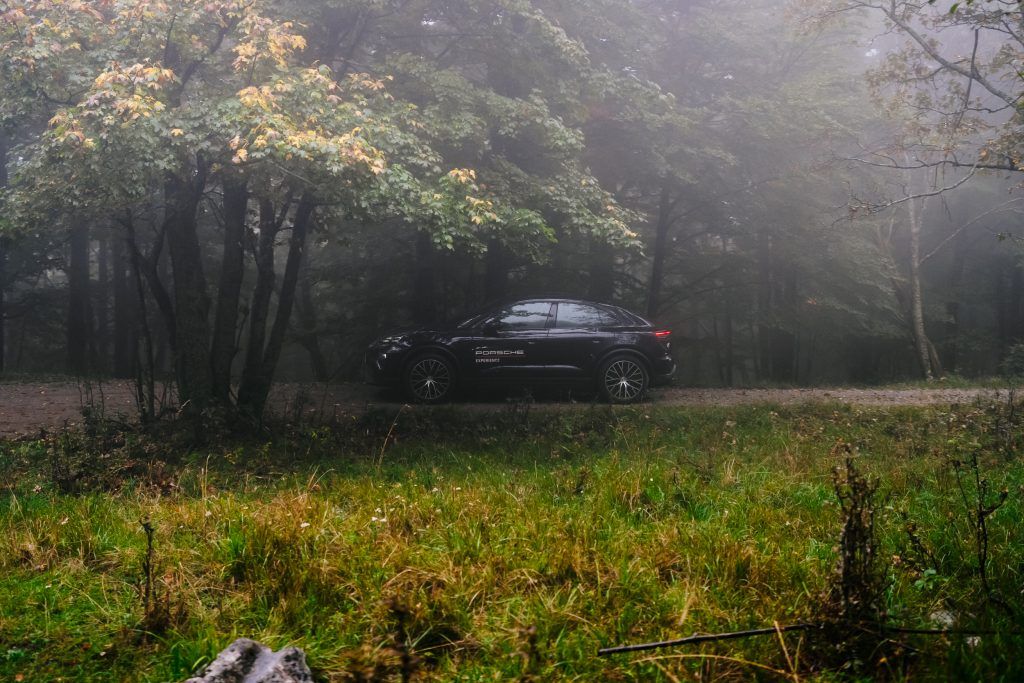 Porsche SUV Off Road PR (9)