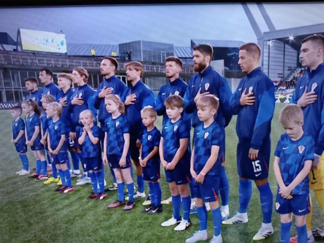 e17d334e 2e63 4ed6 97c9 23cb1b7d104f