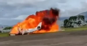 H deaf46a8 9d36 4519 89fa 5bff91fa41b4 760