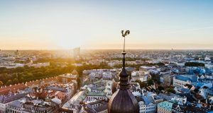 pexels vividcafe 681405