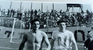 8ab6a05f fd9e 4ae6 ac93 7822527760a3