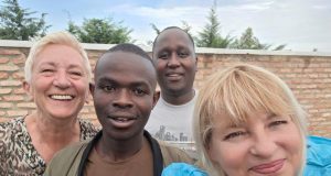 Osnivačice udruge Slavica Gašparović i Elizabeth Suzana Kozina, Emmanuel Nshimiyimano,Patrik Byiringiro