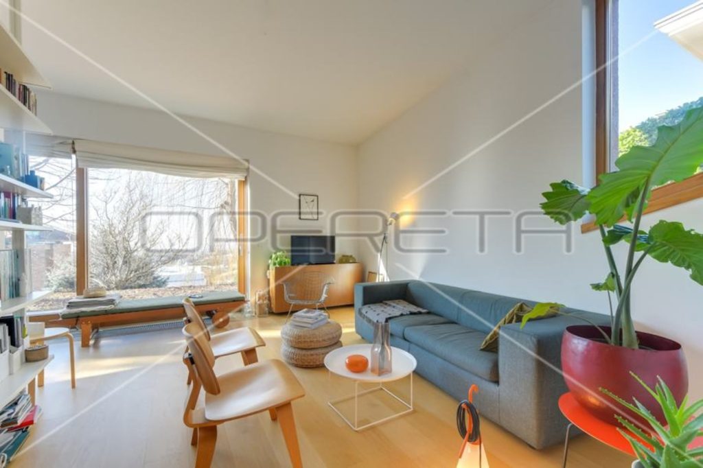 dd5c4689 8cd3 4d2c 95e8 5876c7428464