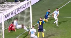 Niko Radeljić spašava gol na gol-liniji protiv Celja u utakmici UEFA Konferencijske lige